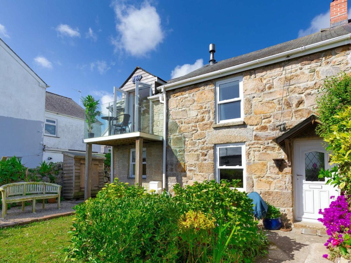 2 Bed In St Ives 88406 Carbis Bay